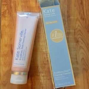 NIB Kate Somerville Eradikate Cleanser